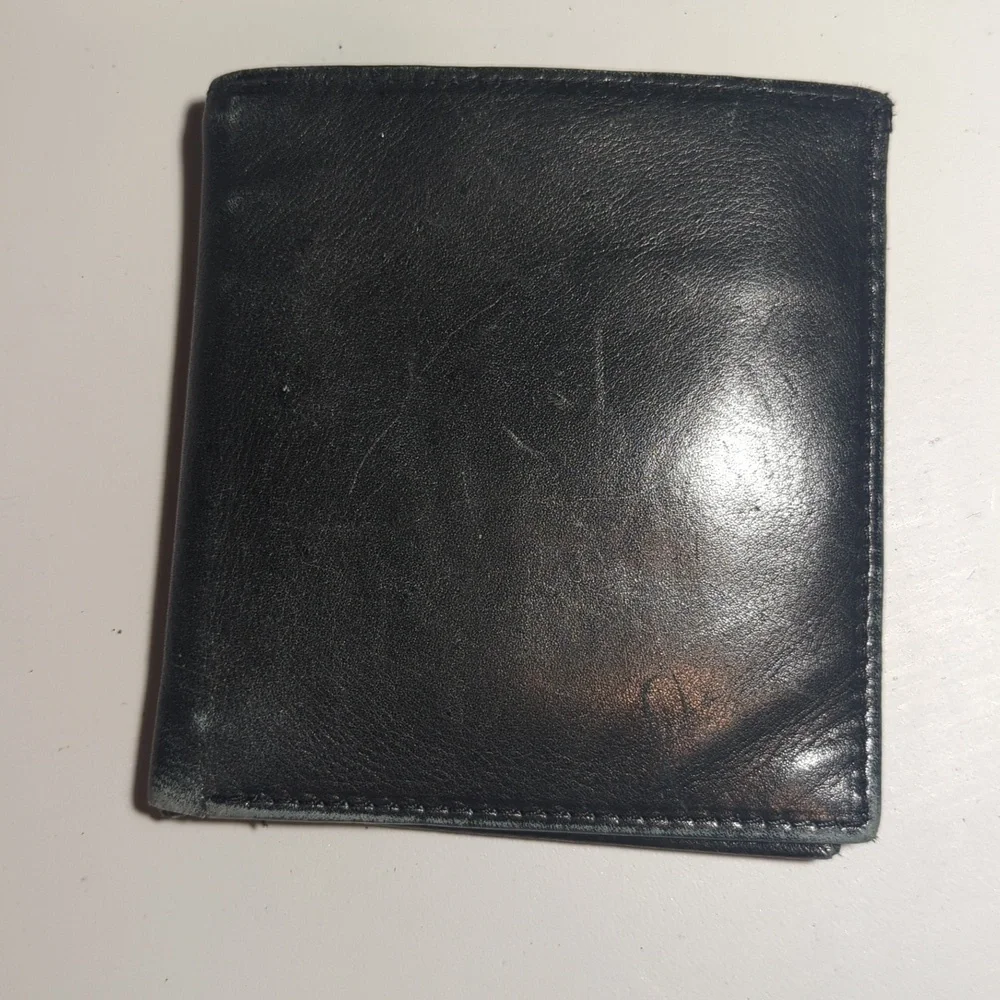 Paul & Taylor USA Black Leather Wallet